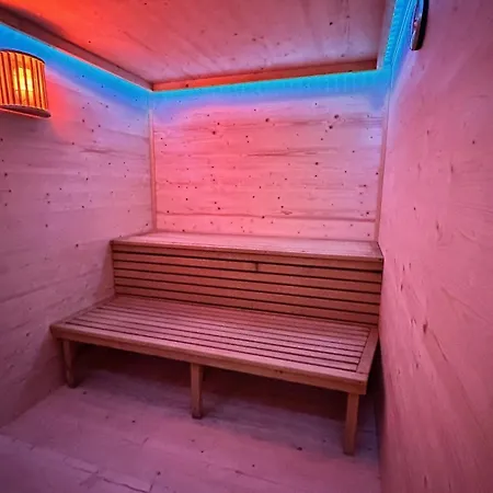 Smart 2 Bb2 322 מלון *